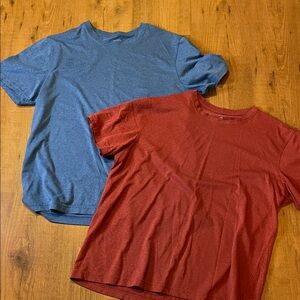 Old Navy Active Heathered Blue and Red Tee
